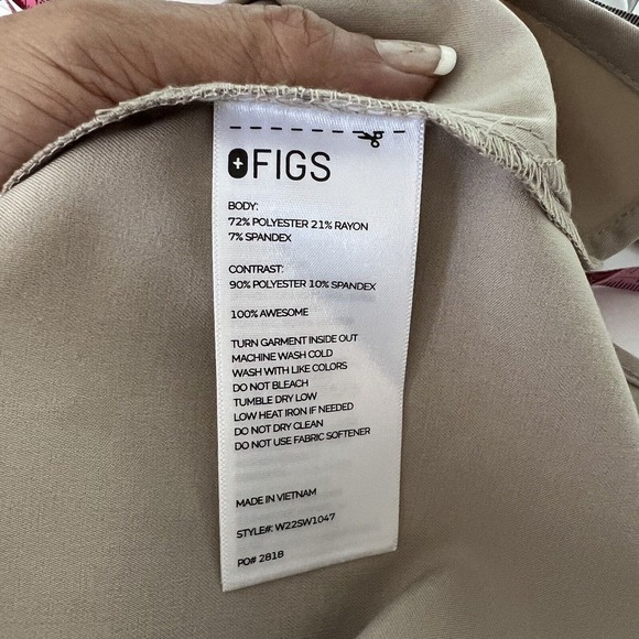 NEW Figs Technical Collection Top Women XXL 2X Classic Cargo Top Beige Boulder - Picture 11 of 12